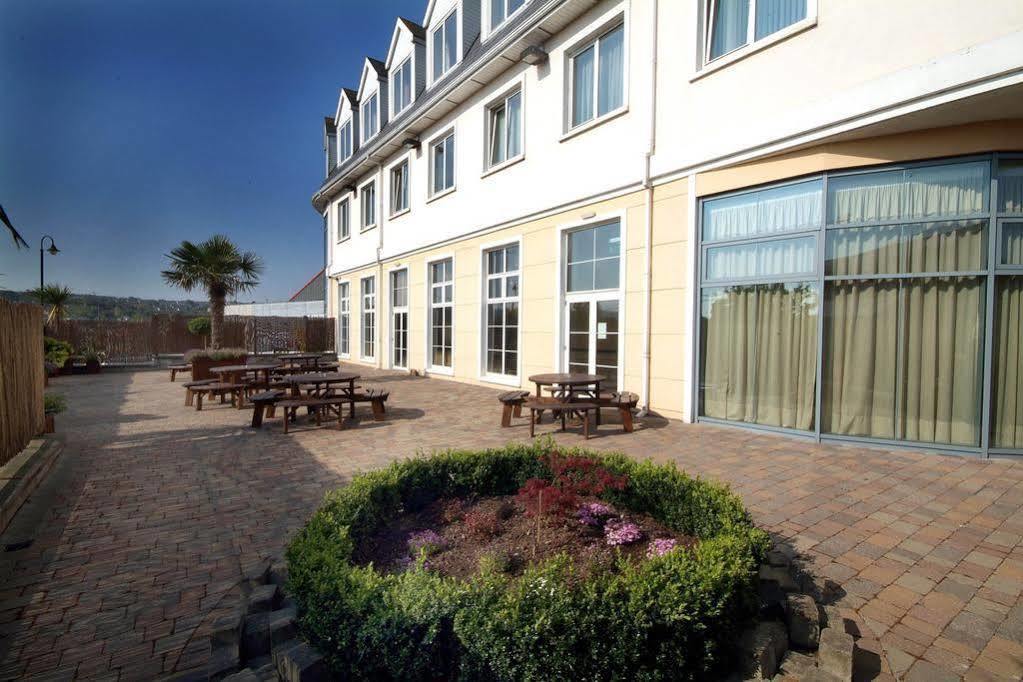 Carrigaline Court Hotel & Leisure Centre Zewnętrze zdjęcie